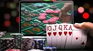 Antarmuka aplikasi playking88 di perangkat Android menampilkan menu utama dengan opsi permainan dan pembayaran